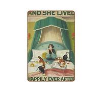 Poster vertical « She Lived Happily Cat Bed and Breakfast » - 20,3 x 30,5 cm - En métal gaufré - Cadeau rétro en aluminium - Plaque murale vintage à suspendre pour porte de ferme antique