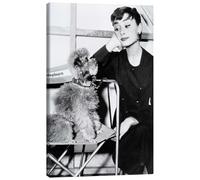 Posterlounge Audrey Hepburn avec un chien Tableau sur toile