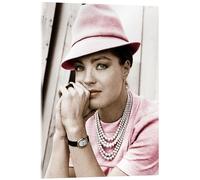 Posterlounge Romy Schneider with Hat II Tableau en verre acrylique | 90 x 120 cm Déco pastel Tableaux Décoration murale