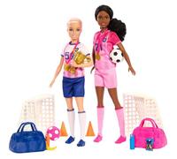Barbie Coffret 2 poupées Métiers Footballeuses – 15 accessoires, 2 buts, 2 ballons
