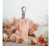 Pour Elle 100ML Eau de parfum Femme Note de tête : Groseille, rhubarbe, fleur d'orangerNote de coeur : Jasmin, gardénia, roseNote de fond : Bois de santal, ambre, caramel- Avec l'eau de parfum Maubous