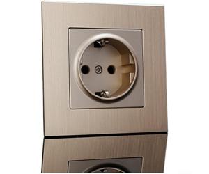 pour prise Électrique Brossée 8.6cm Résistante Feu pour prise(Gold) | Volets de sécurité intégrés, protection enfant, conforme normes UE, design brossé pour premium, 16A robuste