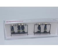 Preiser 17719 Uniformes De Pompier Bleus H0 1:87 Stand Modèle Peint NEU + OVP