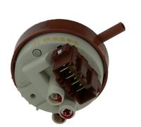 Pressostat (285761-38457) Lave-linge (C00110332 ARISTON HOTPOINT INDESIT SCHOLTES)