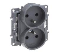 Prise 2 x 2p+z pour cadre multiple NILOE SELECTION 762342