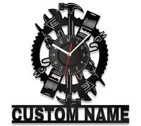 PSUNEY Personnalisé Vintage Horloge Murale Métal Outils avec Logo Nom Cadeau Home Decor pour Réparateur Briqueteur Charpentier Garage Industriel Bureau Outillage avec 7 Couleurs de Lumières