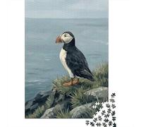 Puffin on A Cliff Overlooking The Ocean Panneau Métallique Vintage 52x38cm/1000pcs pour L’Atelier, Idée Cadeau De Noël pour Les Amateurs De Décoration D’Atelier
