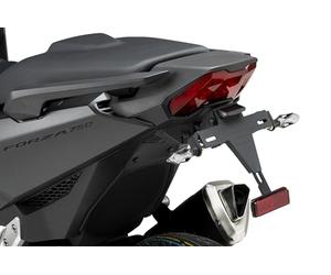 Puig 22587N Support de plaque d’immatriculation en acier et polyamide au design sportif, réglable en inclinaison selon le modèle et avec kit d’éclairage homologué inclus, Noir
