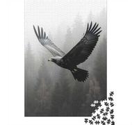 Puzzle Adulte 1000 Pièces, Eagle Soaring Through Misty Forest, 52x38cm/1000pcs, Carton Blanc pour Un Tri Organisé; Moment Tranquille Autour De La Table