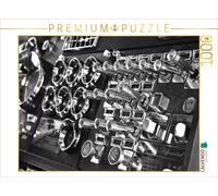 Puzzle CALVENDO Une illustration tirée du calendrier KENWORTH W900B - en noir et