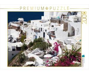 Puzzle · Complexe hôtelier à Oia, Santorin, Grèce | Complexe hôtelier raffiné à Oia · Un havre de paix offrant une… · 2000 pièces · Format assemblé 90 × 67 cm · CALVENDO Puzzle