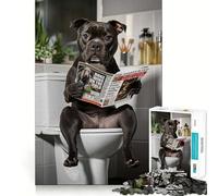 Puzzle de 1000 pièces représentant Un Staffordshire Bull Terrier lisant Le Journal aux Toilettes 50x75cm Jeu de réflexion pour Adolescents Amusant et partagé Découpe Nette Surprise chaleureuse