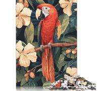 Puzzle de 500 pièces représentant Un Ara Rouge dans Un décor Floral Tropical. Puzzle en Bois pour Adultes, idéal pour se détendre et Lutter Contre Le Stress. Dimensions : 52 x 38 cm.