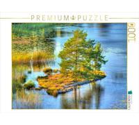 Puzzle · Envie de Suède - Une île boisée dans Le Plus Grand lac de Suède | le Vänern · Image sélectionnée tirée du calendrier « Nostalgie… · 1000 pièces · Format assemblé 64 × 48 cm · CALVENDO Puzzle