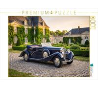 Puzzle · Hispano-Suiza J 12 (France, 1933) dans la Cour d'honneur pavée | d'un château français de la Renaissance · Un roadster de luxe… · 1000 pièces · Format assemblé 64 × 48 cm · CALVENDO Puzzle