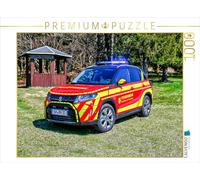 Puzzle · KdoW/Suzuki Vitara/Sapeurs-Pompiers de Neuhaus am Rennweg | Voiture de commandement · 1000 pièces · Format assemblé 64 × 48 cm · CALVENDO Puzzle