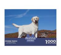 Puzzle Labrador Retriever pour Adultes Un Labrador Blanc se Tient sur Une végétation Rouge-Verte sous Un Ciel Bleu. Jeu éducatif et détendu pour Adultes et Adolescents, 38x26 cm/1000pcs.