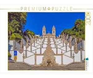 Puzzle · Marche après Marche vers Le Ciel : l'escalier sacré de Braga met | le corps à l'épreuve et libère l'esprit · Sur le chemin de… · 2000 pièces · Format assemblé 90 × 67 cm · CALVENDO Puzzle