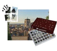 puzzleYOU : Calendrier de l'Avent | « Lanterne, toits et cathédrale St. Jean Baptiste dans Le Vieux Lyon, la Vieille Ville de Lyon. France. »