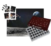 puzzleYOU : Calendrier de l'Avent | « Surface Lunaire avec Astronaute et Vaisseau Spatial en Train d'atterrir »