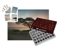 puzzleYOU : Calendrier de l'Avent | « Un touriste utilise Les Toilettes dans la Brousse, Serengeti, Tanzanie, Afrique »