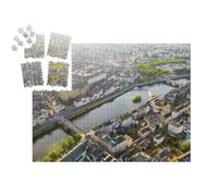 puzzleYOU : Calendrier de l'Avent | « Vue aérienne de la Vieille Ville de Laval, en France, par Une journée d'été ensoleillée. »