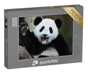 puzzleYOU : Puzzle de 2000 pièces « Un Panda Joueur »
