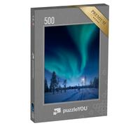 puzzleYOU : Puzzle de 500 pièces « Lune et aurores boréales en Finlande, avec Les rochers de Pallas en arrière-Plan »