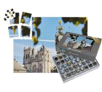 puzzleYOU : Smart Sorted® | Puzzle Photo 1000 pièces « Horloge de Rue Historique avec la célèbre cathédrale d'Amiens, Hauts-de-France, France »