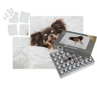 puzzleYOU : Smart Sorted® | Puzzle Photo 1000 pièces « Un Chien Chihuahua dort sur Un Coussin dans Un lit »