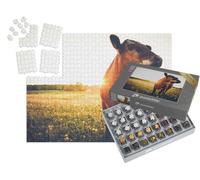 puzzleYOU : Smart Sorted® | Puzzle Photo 1000 pièces « Vache Seule et Heureuse dans Une Prairie au Coucher du Soleil »