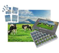 puzzleYOU : Smart Sorted® | Puzzle Photo 1000 pièces « Vaches Mangeant de l'herbe grasse dans Une Prairie verdoyante Devant Le Mont Fuji au Japon »
