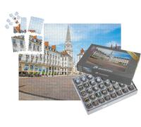 puzzleYOU : Smart Sorted® | Puzzle Photo 1000 pièces « Vue de la Place Royale avec la Fontaine et Le clocher de l'église dans la Ville de Nantes en France »