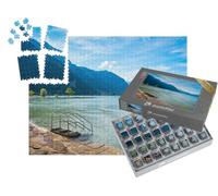 puzzleYOU : Smart Sorted® | Puzzle Photo 1000 pièces « Vue panoramique sur Le lac d'Annecy et Ses Montagnes avec Un Ciel Bleu et Quelques Nuages Le Matin »