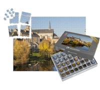 puzzleYOU : Smart Sorted® | Puzzle Photo 1000 pièces « Vue sur la rivière Clain à Poitiers. Il y a Une église. Journée ensoleillée, photographiée en Automne. »