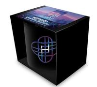 Pyramid International K-POP Tasse à café blanche en céramique de qualité supérieure pour la maison ou le bureau Motif chasseurs de démons (HUNTRIX) Noir 315 ml