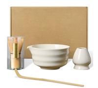 PZCC Ensemble de Matcha Japonais 4 Pièces, avec Fouet et Cuillère en Bambou, Bol Fait Main avec Bec Verseur, Support de Mélange en Céramique, Cadeaux Créatifs pour Les Amateurs de Matcha (Blanc)