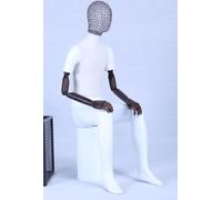 QF+5 mannequin assis laqué blanc mat Tête de poitrine recouverte de tissu. Bras en bois. Haute qualité Tête grillagée en métal avec plaque métallique Homme