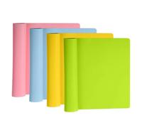 QFEHTHSK Lot De 4 Sets De Table en Silicone, Sets De Table Carrés Colorés, Sets De Table Anti-Brûlure Et Antidérapants, Tapis De Table De Peinture pour Enfants, Tapis De Pâte À Jouer Antiadhésifs