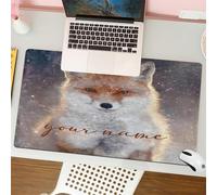 QRFASFZO Tapis de Souris Gaming - 30x80 cm - Tapis de Souris Esports - Ne Glisse jamais - Couverture complète du Bureau - Animaux, Un Magnifique Renard dans Une scène Froide, Le Texte « Votre nom » a