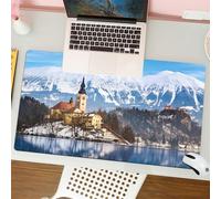 QRFASFZO Tapis de Souris Gaming - 30x80 cm - Tapis de Souris Esports - Ne Glisse jamais - Couverture complète du Bureau - Lac de Bled avec l'église Sainte-Marie de l'Assomption sur la Petite île ; BL
