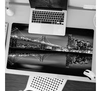QRFASFZO Tapis de Souris Gaming - 30x80 cm - Tapis de Souris Esports - Ne Glisse jamais - Couverture complète du Bureau - Manhattan Skyline et Manhattan Bridge la Nuit à New York