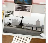 QRFASFZO Tapis de Souris Gaming - 30x80 cm - Tapis de Souris Esports - Ne Glisse jamais - Couverture complète du Bureau - Big Ben et Les Chambres du Parlement à Londres de l'autre côté de la Tamise,