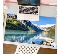 QRFASFZO Tapis de Souris Gaming - 30x80 cm - Tapis de Souris Esports - Ne Glisse jamais - Couverture complète du Bureau - Symphonie enchanteresse de la Nature Lac Azur embrassé par des Montagnes impo