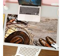 QRFASFZO Tapis de Souris Gaming - 30x80 cm - Tapis de Souris Esports - Ne Glisse jamais - Couverture complète du Bureau - Western, American Legend Cowboy Ranching Gear Retro Gun dans Un étui Chapeau