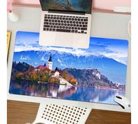 QRFASFZO Tapis de Souris Gaming - 30x80 cm - Tapis de Souris Esports - Ne Glisse jamais - Couverture complète du Bureau - Paysage, Photo de Bled en Slovénie avec des Montagnes enneigées dans Le lac e