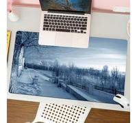 QRFASFZO Tapis de Souris Gaming - 30x80 cm - Tapis de Souris Esports - Ne Glisse jamais - Couverture complète du Bureau - Vue de la Ville de Mozhaisk dans la région de Moscou par Une matinée d'hiver
