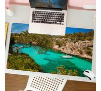 QRFASFZO Tapis de Souris Gaming - 30x80 cm - Tapis de Souris Esports - Ne Glisse jamais - Couverture complète du Bureau - Le Long de la Baie, Une Baie Tranquille avec Une Eau Turquoise, des voiliers