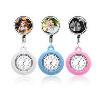 QSZ Personnalisé Montre Infirmiere pour Blouse avec Broche, Nom et Texte Personnalisables Montres Trotteuse Infirmière Personnalisée pour Aides Soignantes (trotteuse Infirmiere)