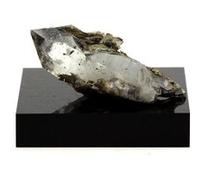 Quartz À Inclusions De Schiste. 82.9 Ct. Saint-Sorlin-D'arves, Maurienne, Savoie, France. Rare.